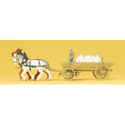 Bauernwagen mit Mehlsäcken