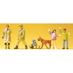 Familie Krause im Schnee