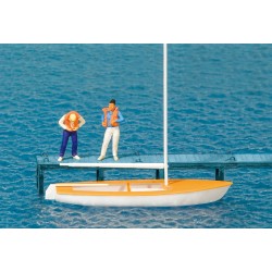 Segler Weste anlegend Segel