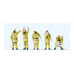 Feuerwehrmänner in moderner E